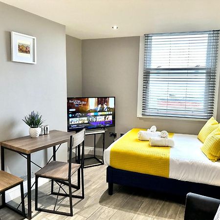 Stylish Studio With Sea Views Apartment Brighton Exterior photo