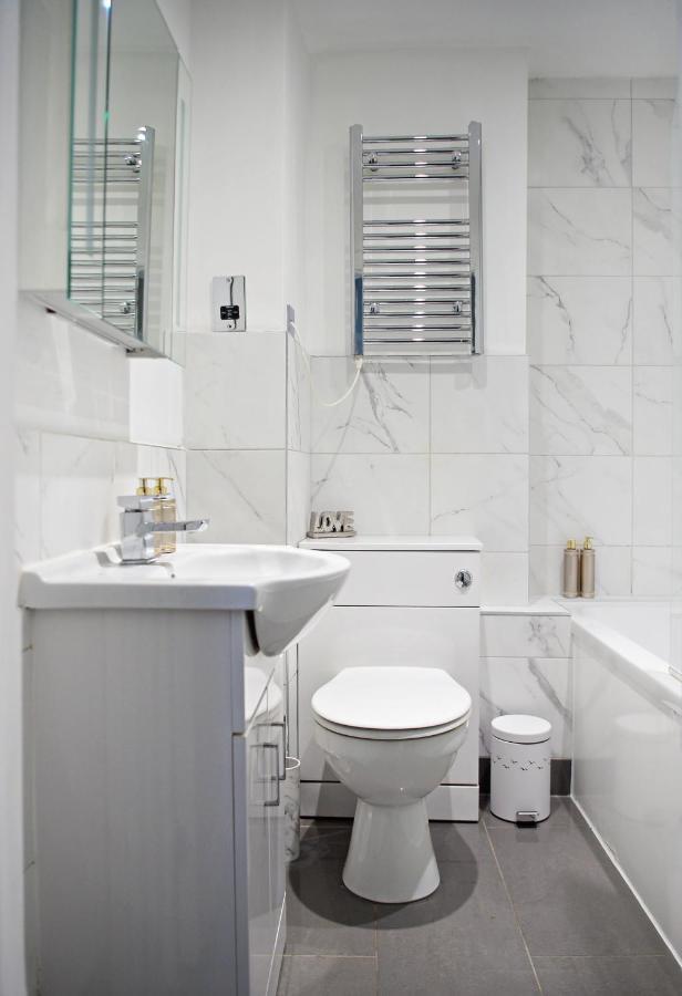 Stylish Studio With Sea Views Apartment Brighton Exterior photo