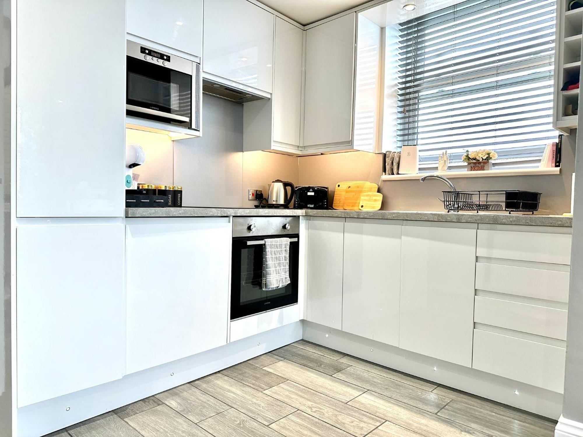 Stylish Studio With Sea Views Apartment Brighton Exterior photo